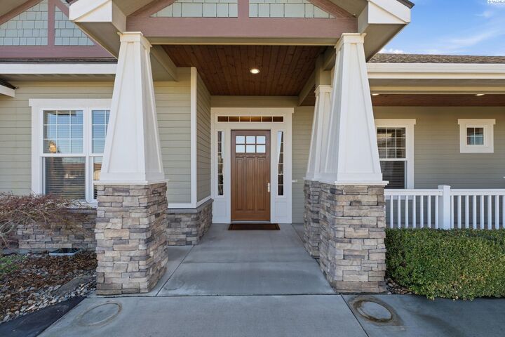 Property Photo:  100003 Hillview Dr.  WA 99338 