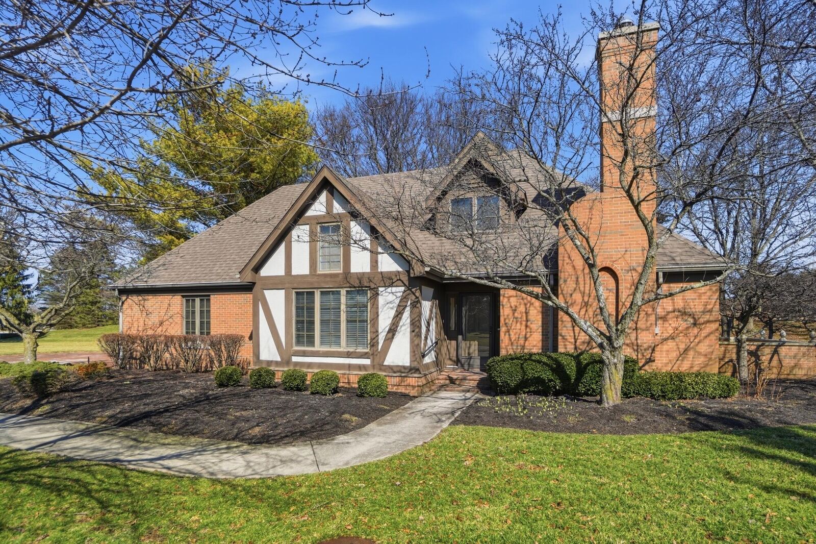 Property Photo:  480 E Parnell Place  OH 45503 