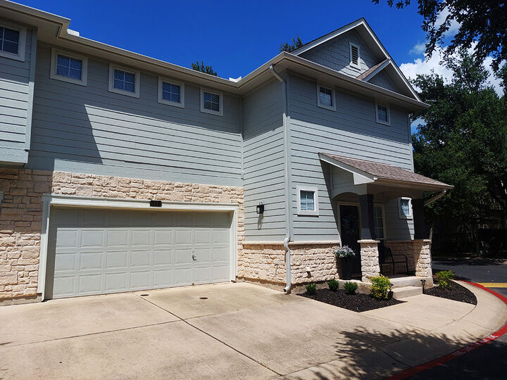Property Photo: 8518 Cahill Drive 43 TX 78729