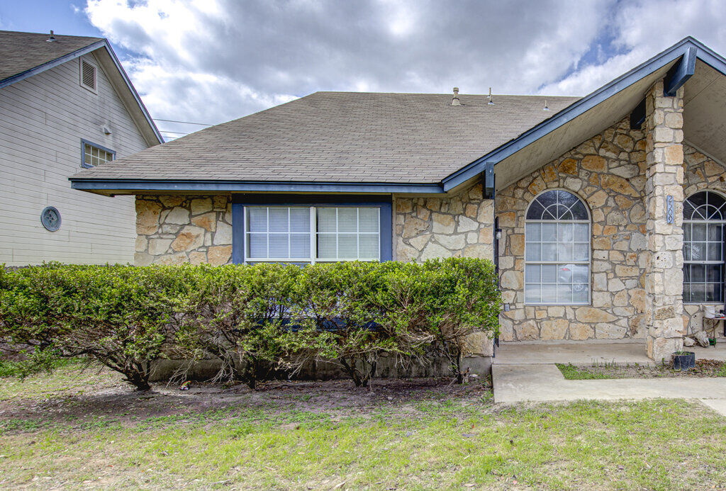 Property Photo: 2509 Riddle Road A TX 78748