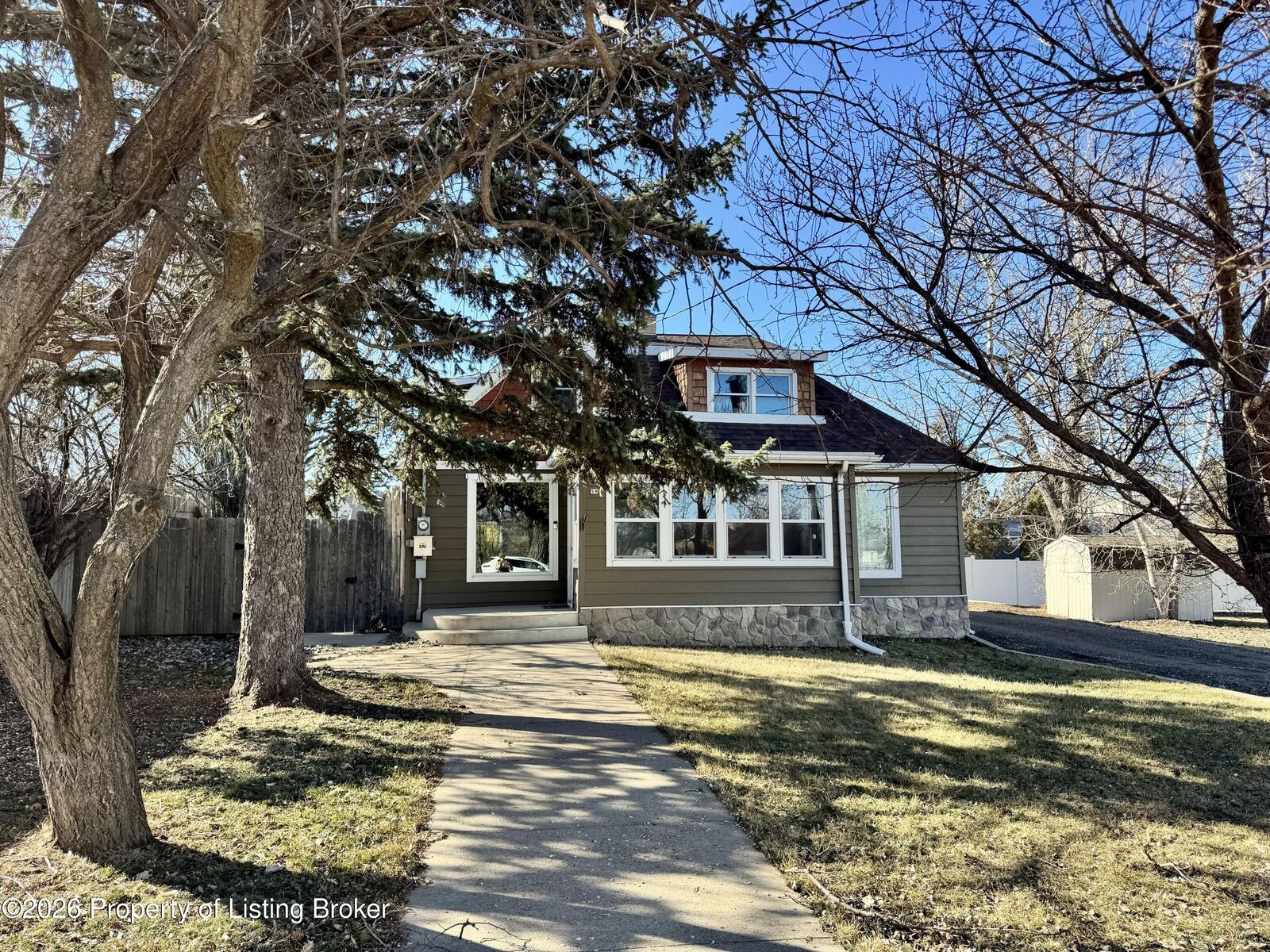 Property Photo:  59 4th Avenue SE  ND 58621 