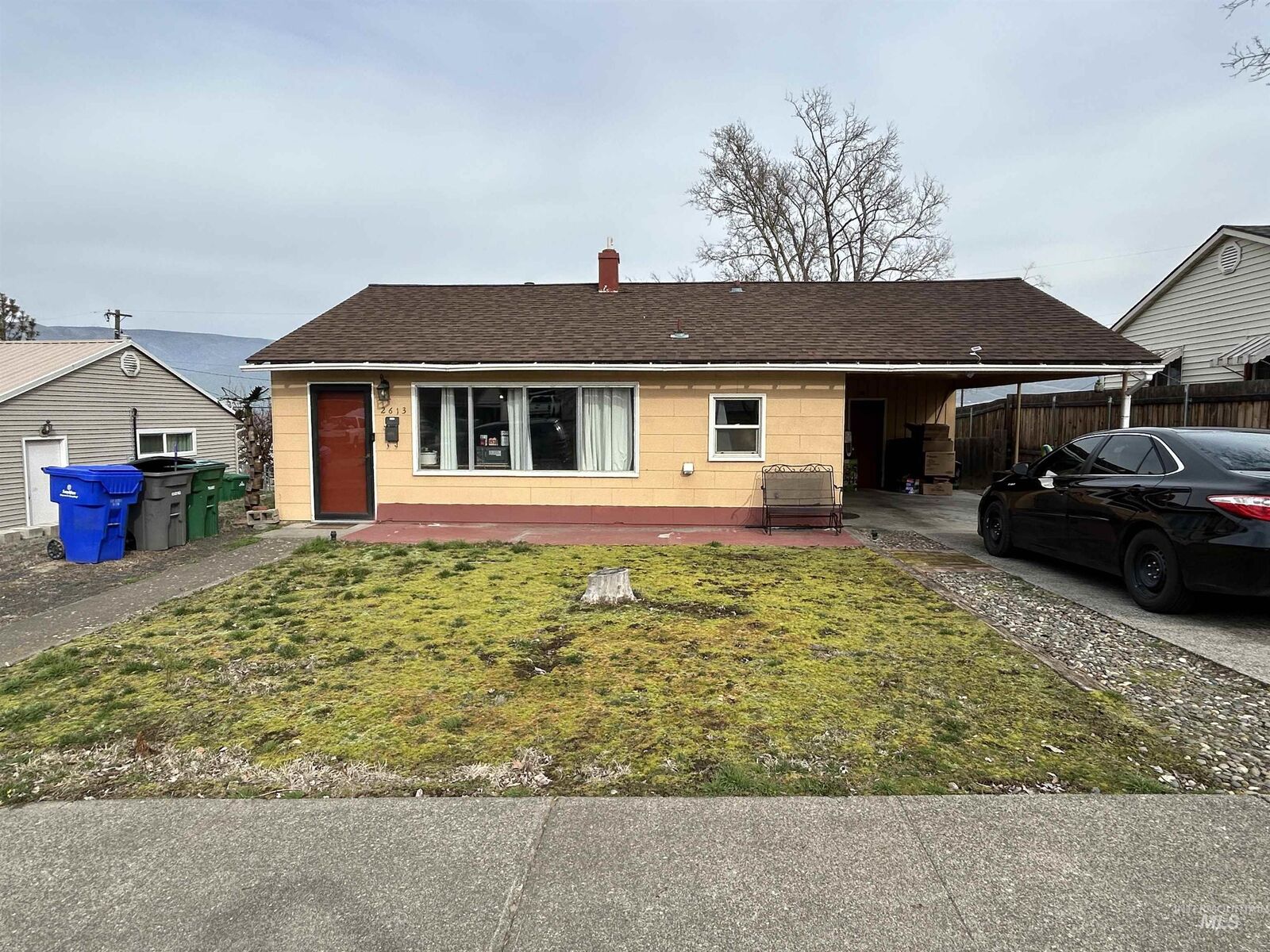 Property Photo:  2613 9th Ave.  ID 83501 