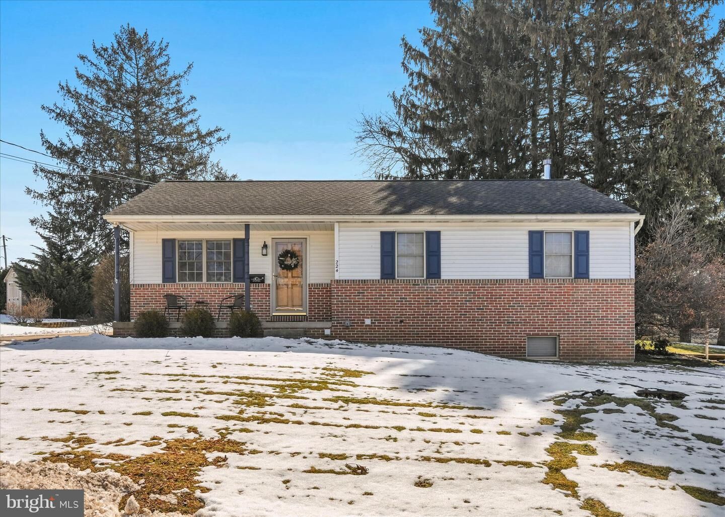 Property Photo:  224 Circle Drive  PA 17566 