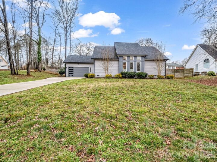 Property Photo:  1317 Wyanoke Avenue  NC 28152 