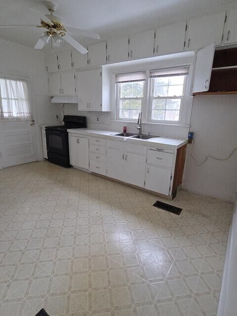 Property Photo: 80 S Hartford Avenue OH 43011