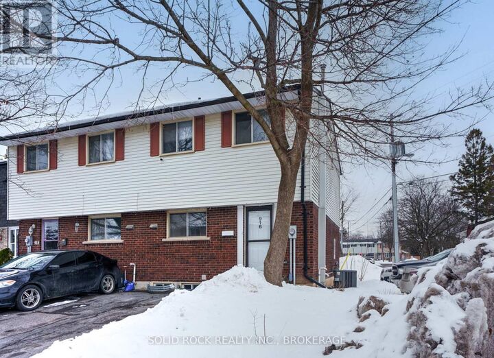 Property Photo:  916 Oakview Avenue  ON K7M 6V6 