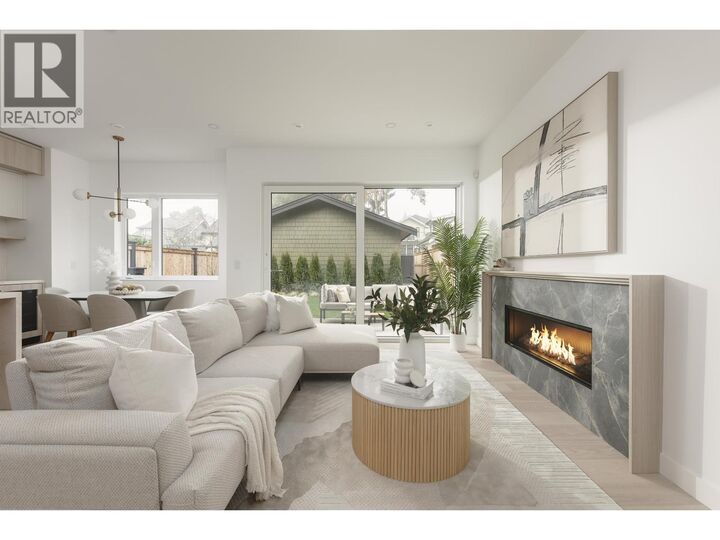 Property Photo:  2755 West 11th Avenue 2  BC V6K 2L8 