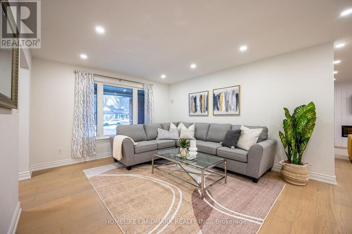 Property Photo:  20 Fireside Drive  ON L8N 2Z7 