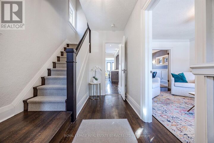 Property Photo:  81 Armadale Avenue  ON M6S 3W9 