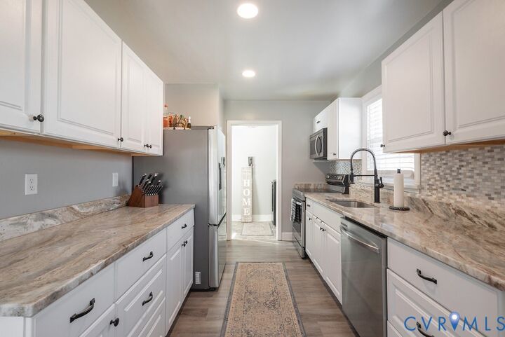 Property Photo:  2006 Marroit Road  VA 23229 