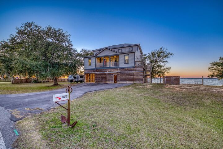 Property Photo:  305 Garcon Point Road  FL 32583 