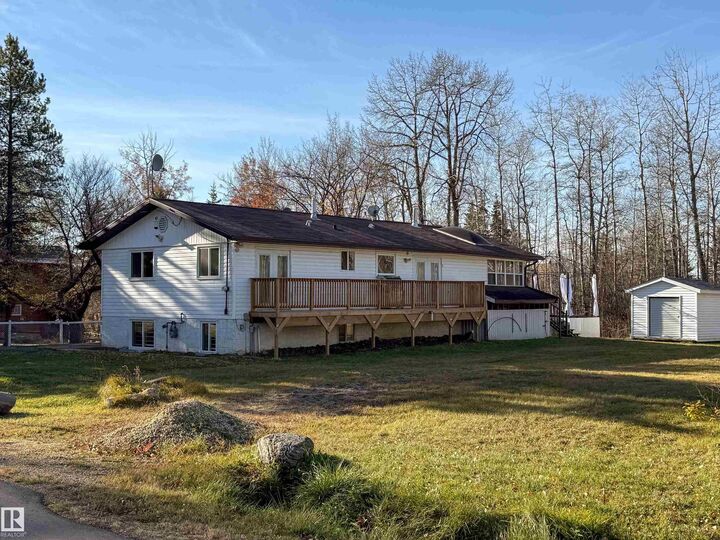 Property Photo:  620 6 Street  AB T0E 1A0 