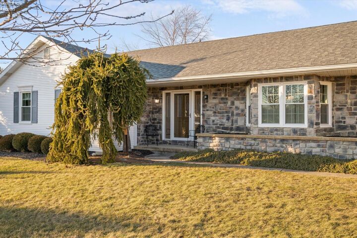 Property Photo: 8685 W Oak Harbor Southeast Road OH 43449