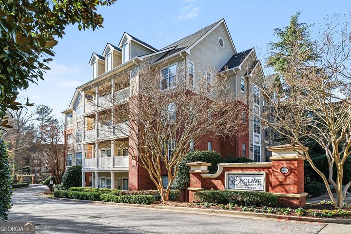 Property Photo:  1319 Westchester Ridge NE  GA 30329 