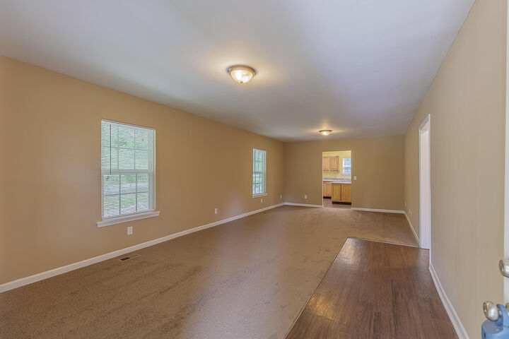 Property Photo:  2718 Durand Avenue  TN 37406 
