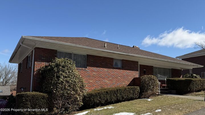 Property Photo: 206 Yesu Lane PA 18505