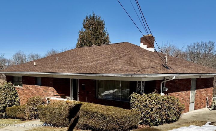 Property Photo:  206 Yesu Drive  PA 18505 