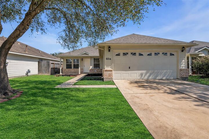 Property Photo:  6014 Dunsley Drive  TX 77449 