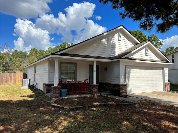Property Photo: 710 Cape Cottage Lane TX 77373