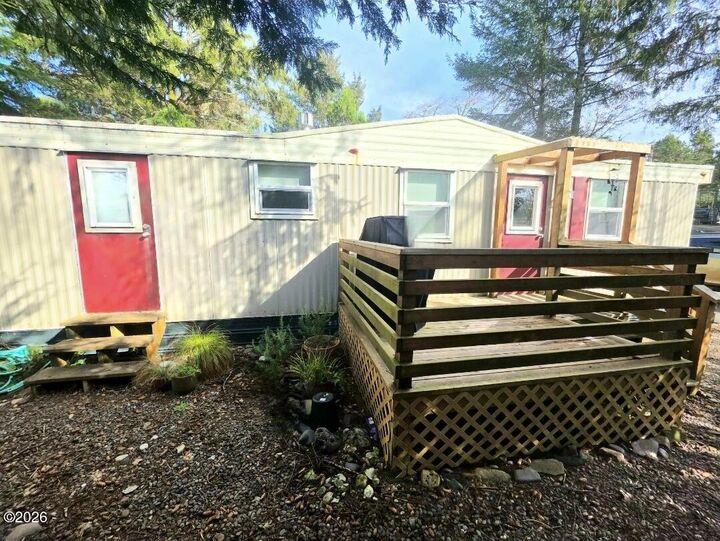 Property Photo: 4875 N Highway 101 84 OR 97341