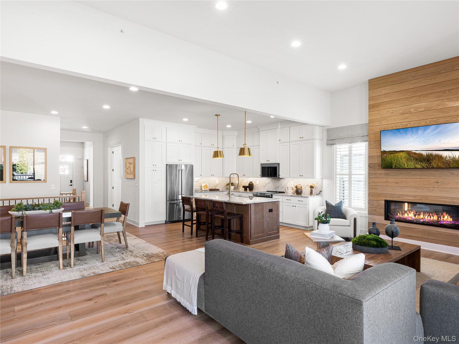 Property Photo:  2027 Summit Loop 87  NY 10512 