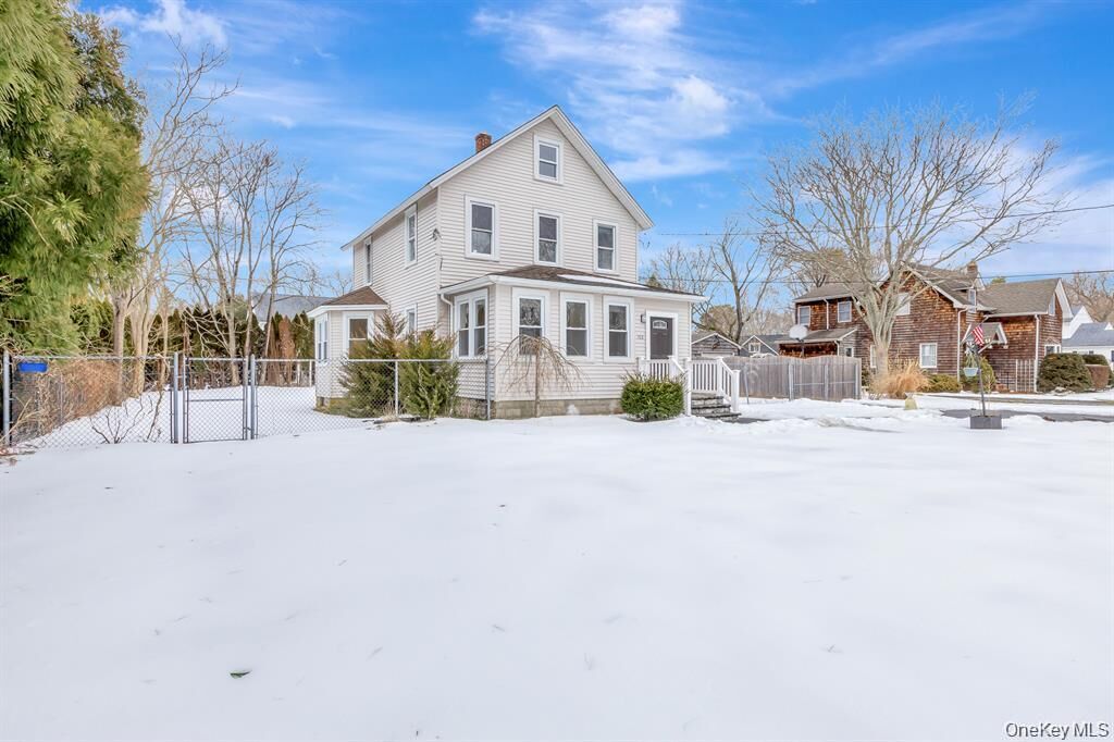 Property Photo:  768 Old Medford Avenue  NY 11763 