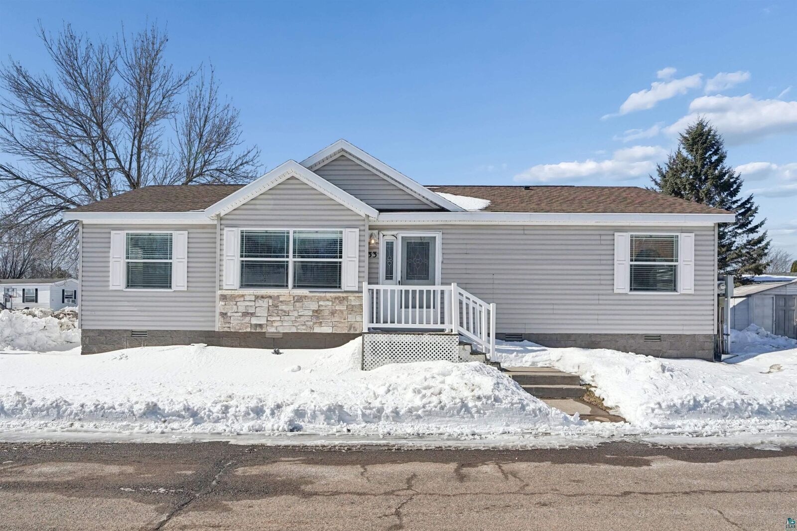 Property Photo:  33 Ivy Dr  MN 55810 