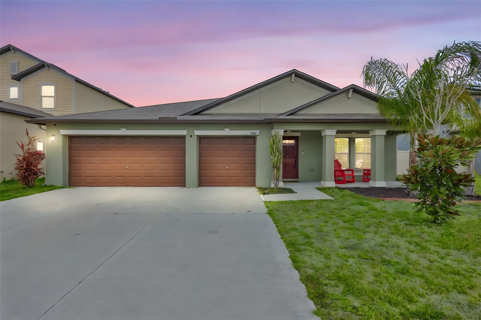 Property Photo:  9416 Channing Hill Drive  FL 33573 