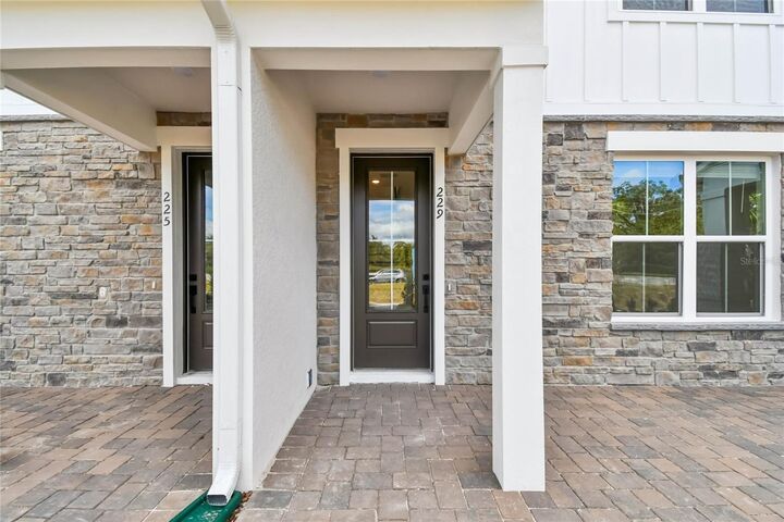 Property Photo: 229 Pasquala Way 16 FL 32765