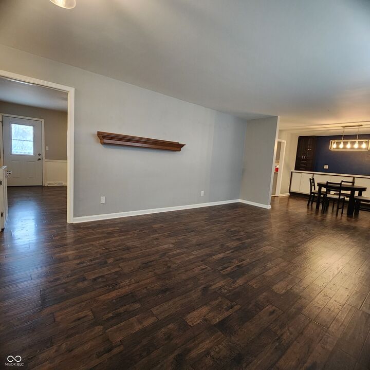 Property Photo:  404 S Illinois Street  IN 46030 