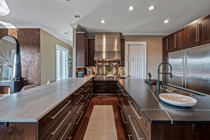 Property Photo:  S17w28902 Price Ct  WI 53188 