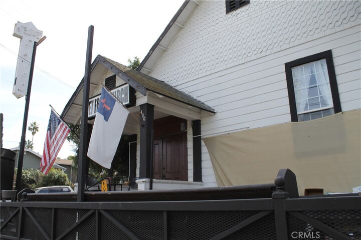 Property Photo: 6035 Mesa CA 90042