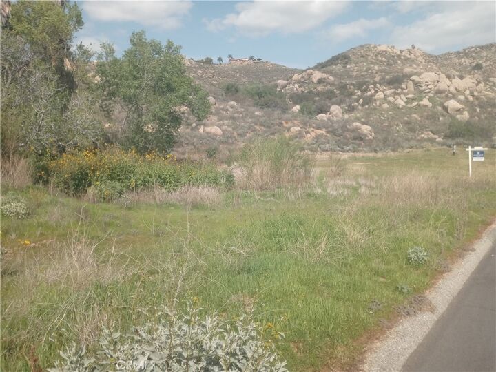 Property Photo:  26098 Wride Street  CA 92555 