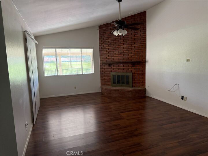 Property Photo:  1885 Silver Oak  CA 92545 