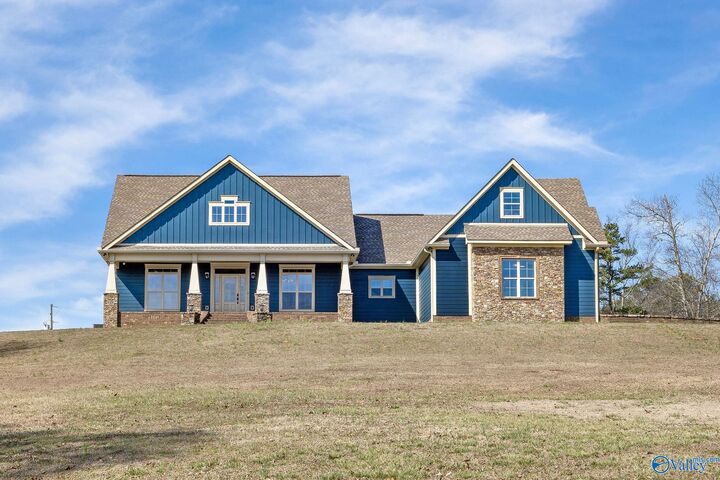 Property Photo:  570 Mountain Heights Ridge  AL 35769 