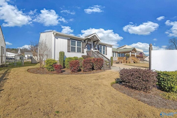 Property Photo: 1640A Blount Avenue AL 35976