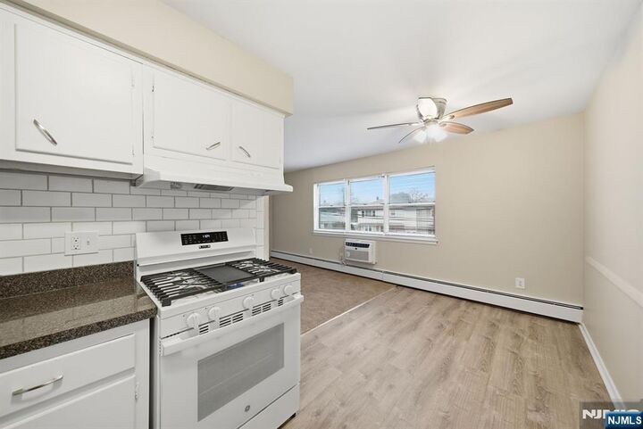 Property Photo:  1 Dahnert Park Lane 6  NJ 07026 