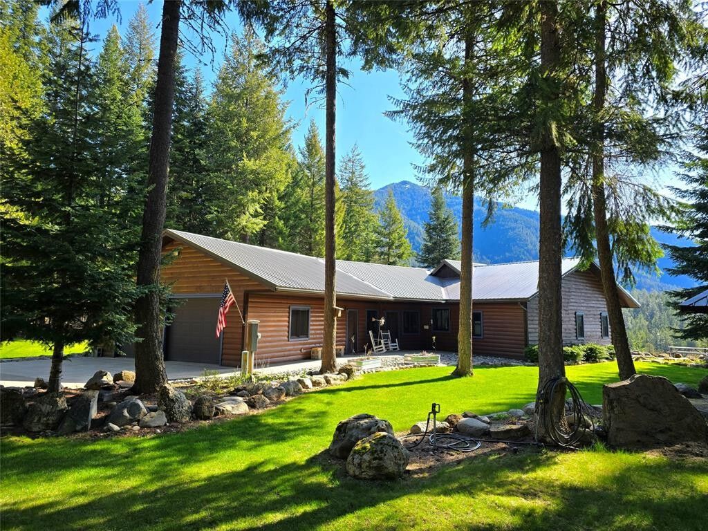 Property Photo:  2 Rainbow Court  MT 59853 