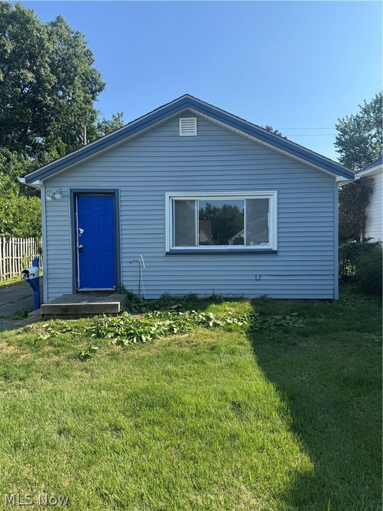 Property Photo: 26530 Shoreview Avenue OH 44132