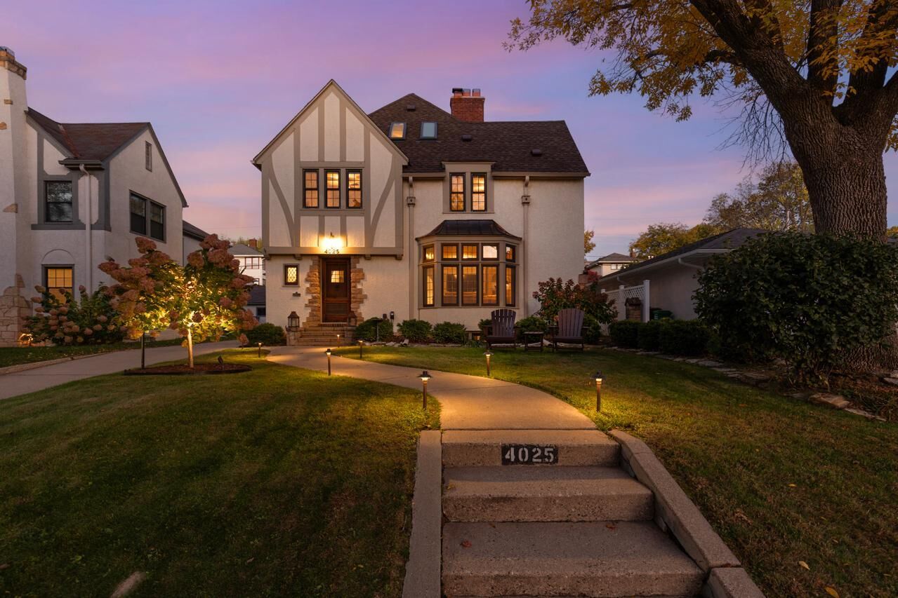 Property Photo: 4025 Dupont Avenue S MN 55409