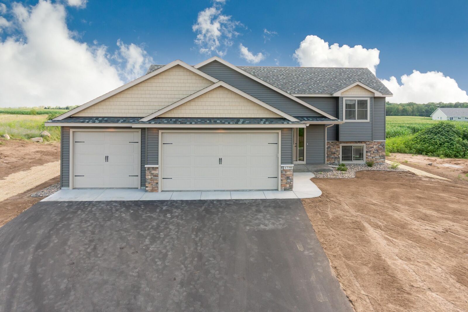 Property Photo: 453 Coyote Way WI 54017