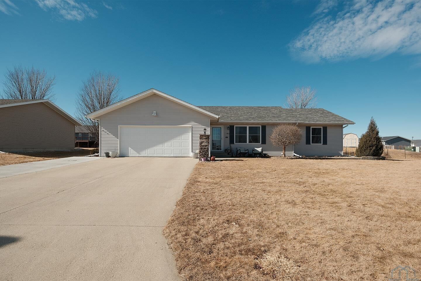 Property Photo:  1303 11th Avenue NE  IA 51250 