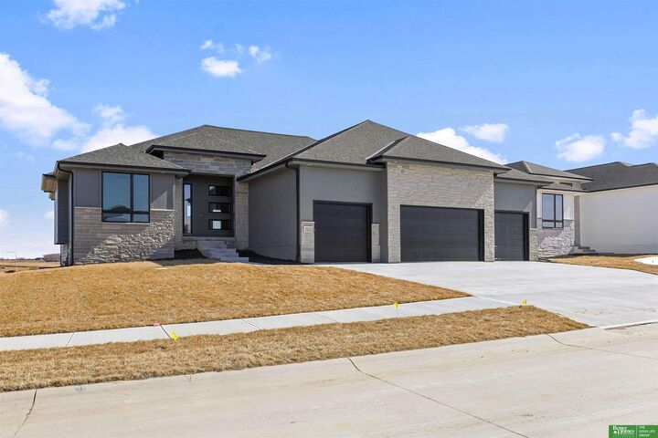 Property Photo:  5915 N 197th Street  NE 68022 