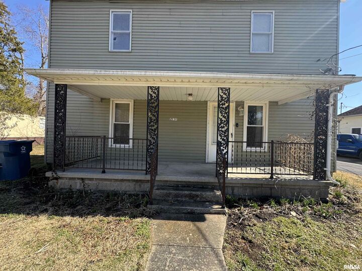 Property Photo:  204 N Fairdale Street  IL 62983 