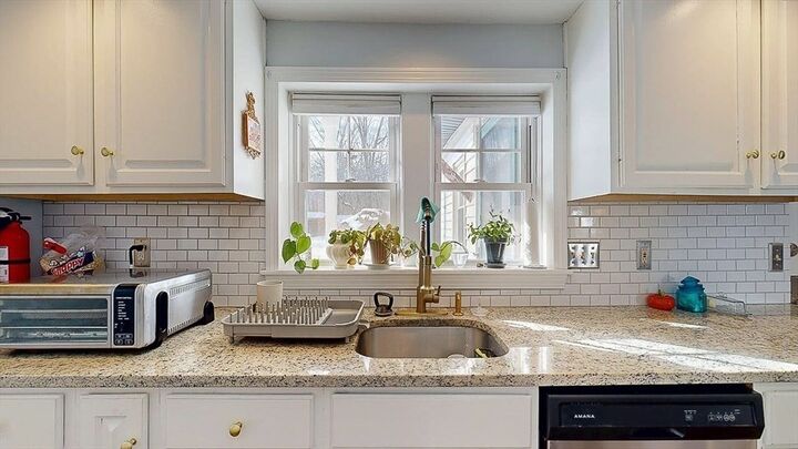 Property Photo:  28 Walworth St  MA 01602 