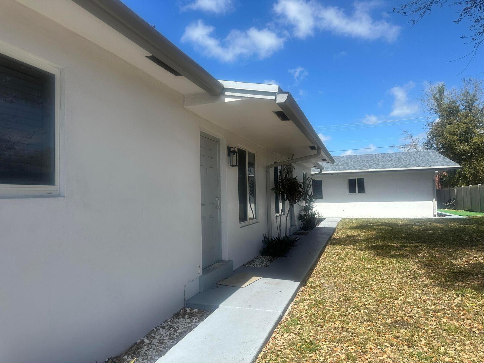 Property Photo: 6109 SW 30th Street FL 33023
