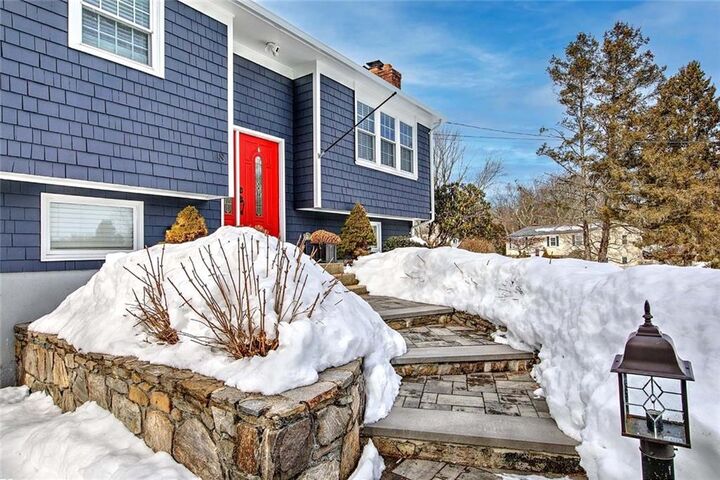 Property Photo:  8 Surrey Lane  RI 02893 