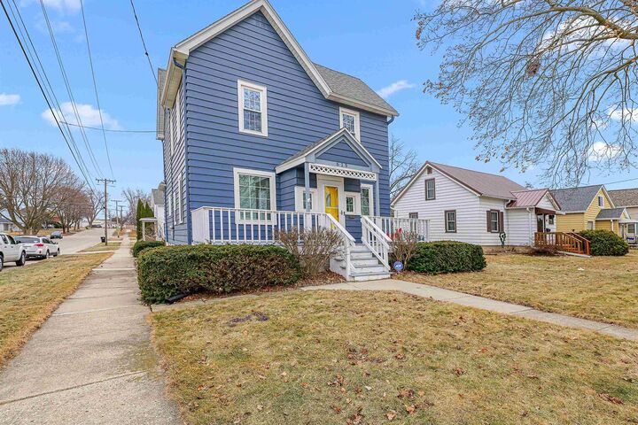 Property Photo: 615 De Clark Street WI 53916