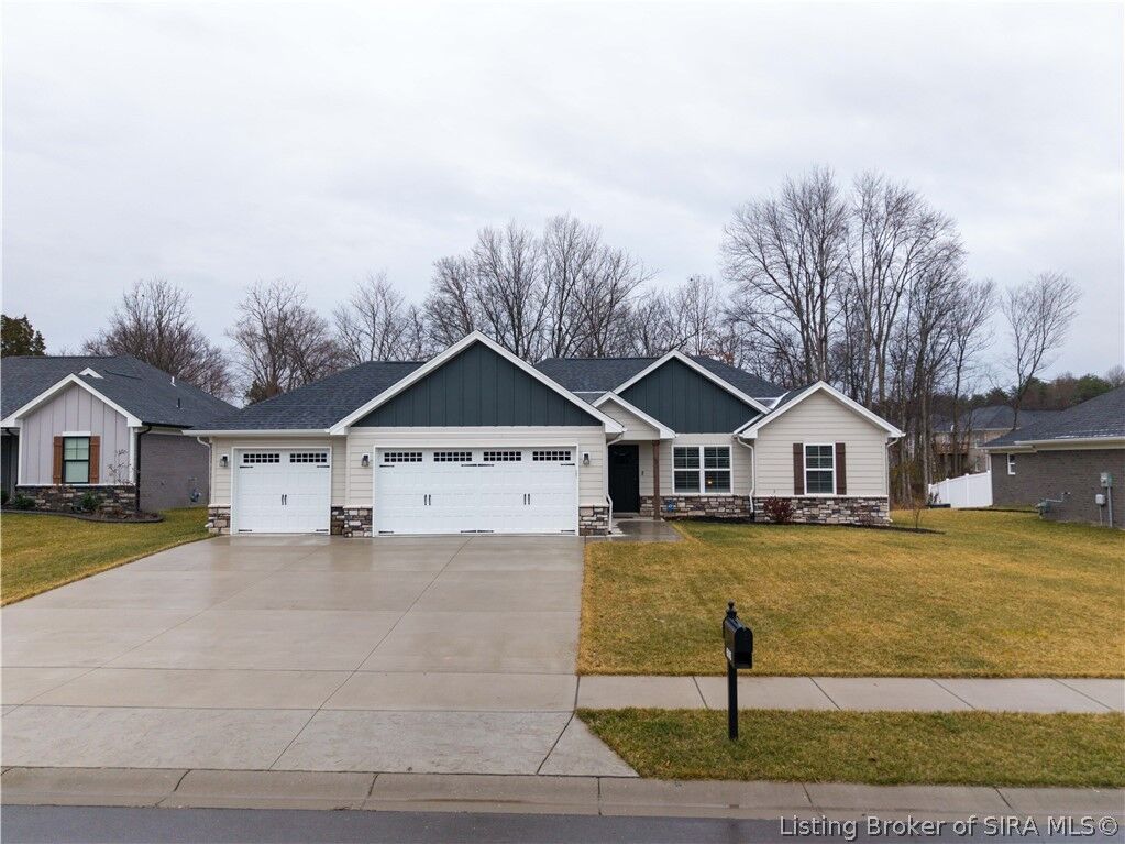 Property Photo: 606 Lonely Street IN 47143