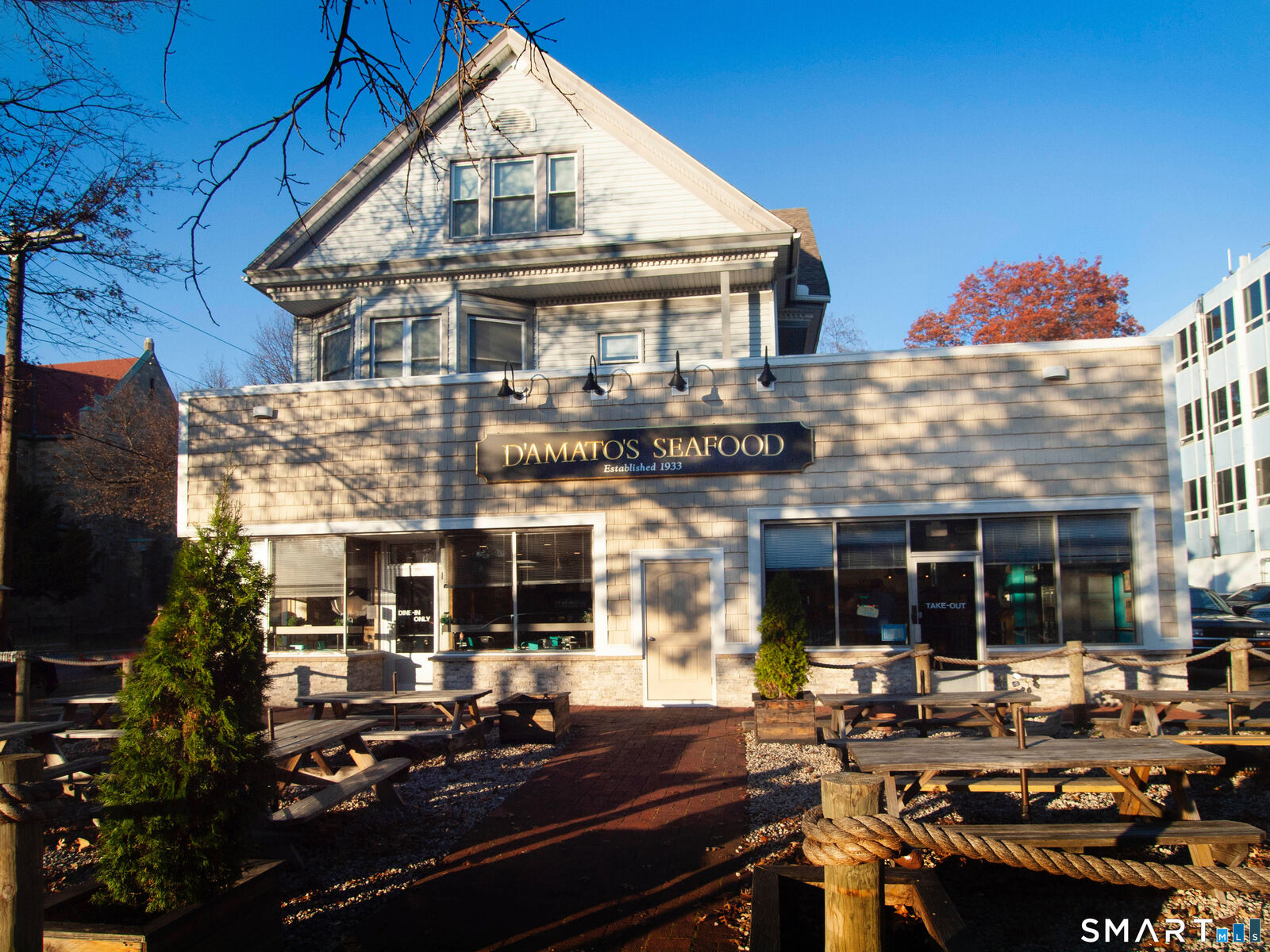 Property Photo:  423 Whalley Avenue  CT 06511 